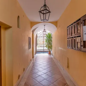 Apartment Vg Trevi Fountain 5 Stelle Elegant, Rome