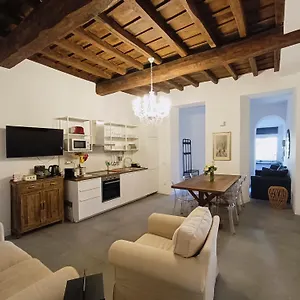 Apartment La Tua Casa A Viadelcorso, Rome